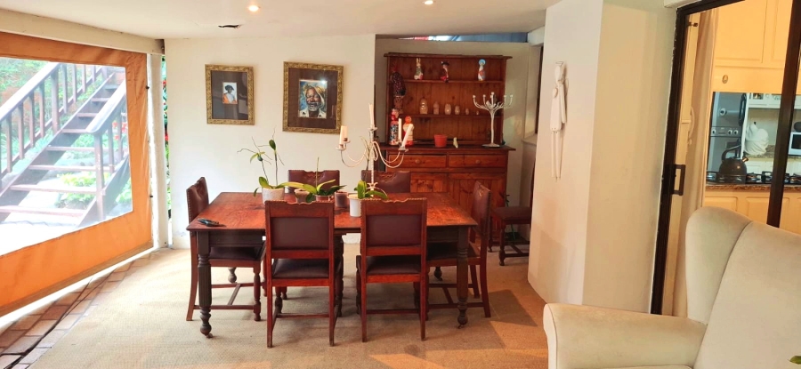 5 Bedroom Property for Sale in Beacon Bay Eastern Cape